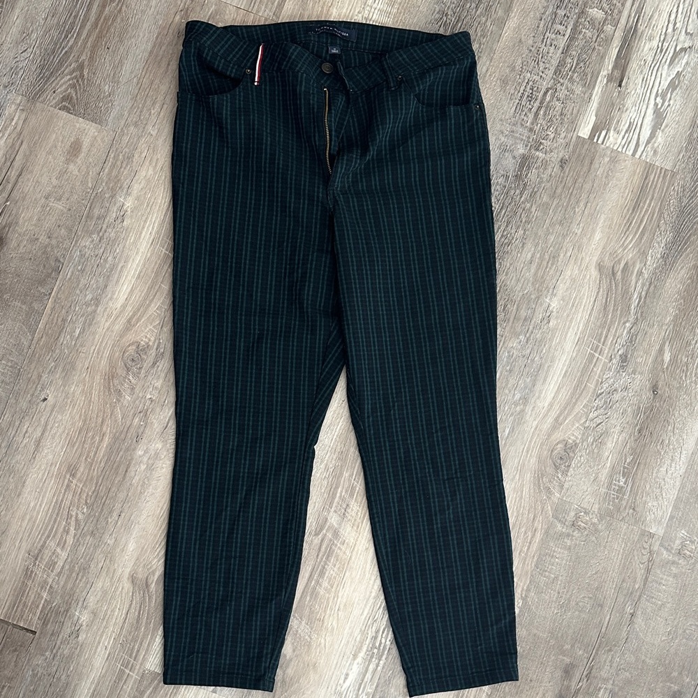 Tommy Hilfiger size 14 women’s pants